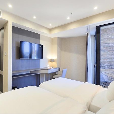 Griffin Hotel Tbilisi Bagian luar foto