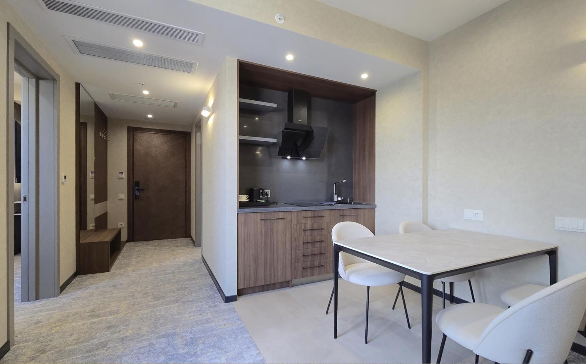 Griffin Hotel Tbilisi Bagian luar foto