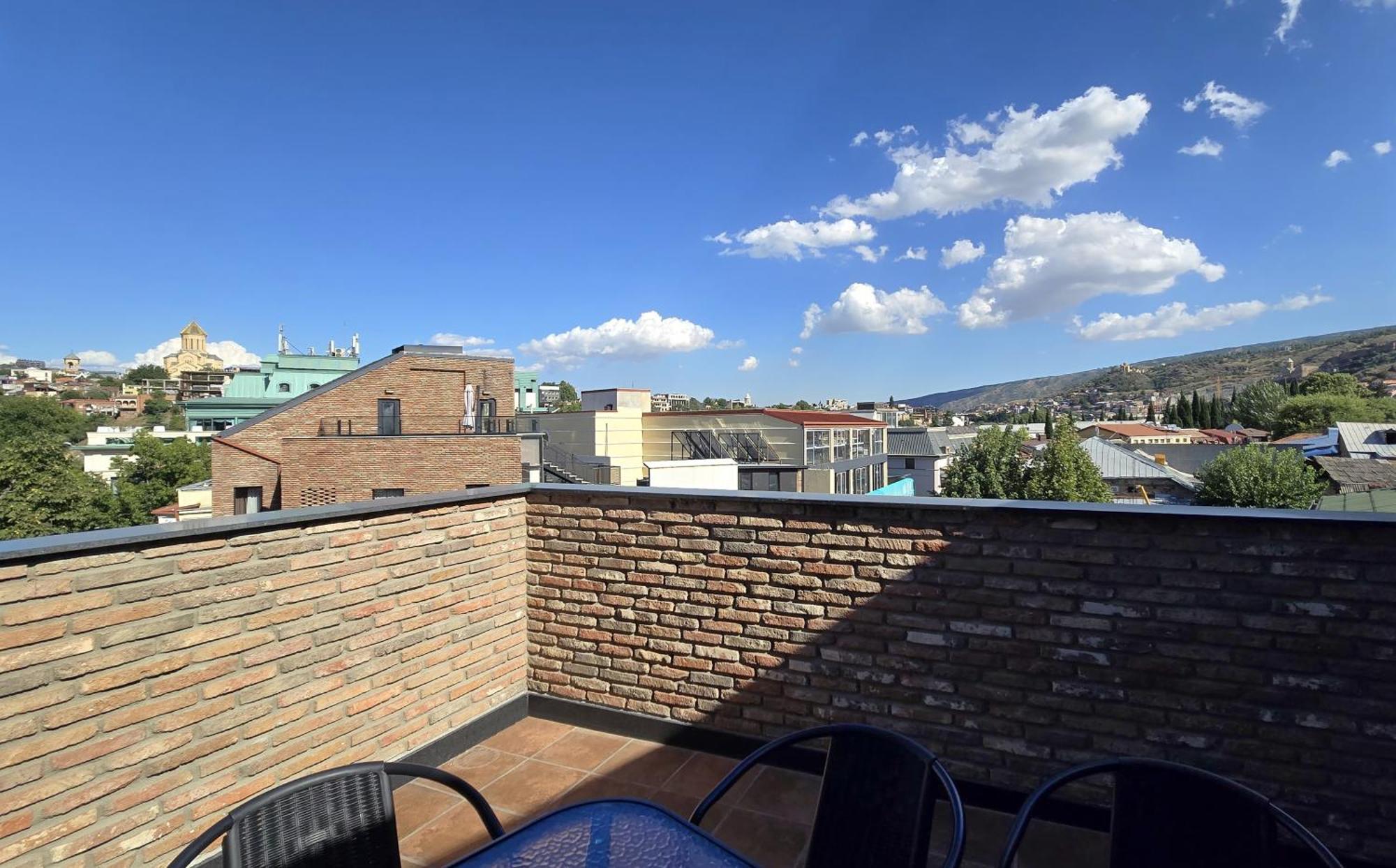 Griffin Hotel Tbilisi Bagian luar foto