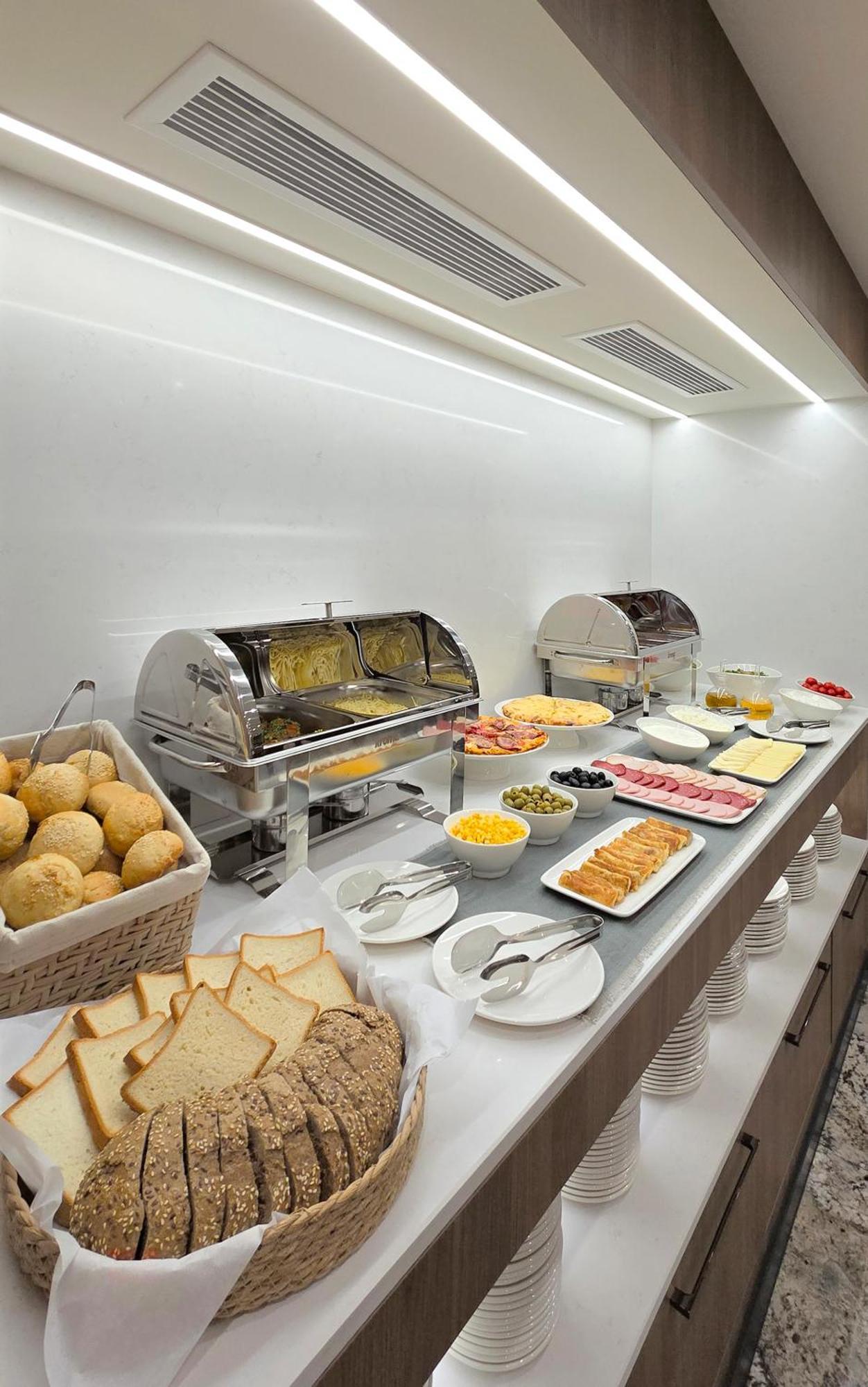 Griffin Hotel Tbilisi Bagian luar foto
