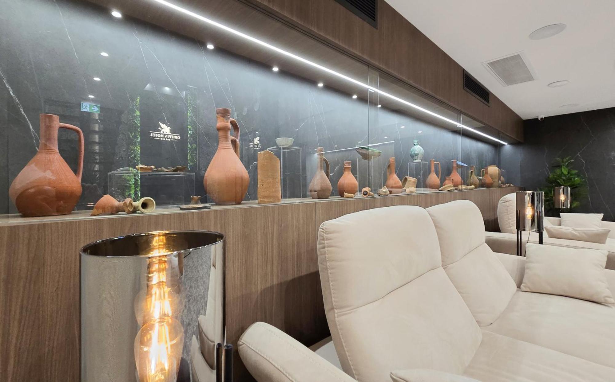 Griffin Hotel Tbilisi Bagian luar foto