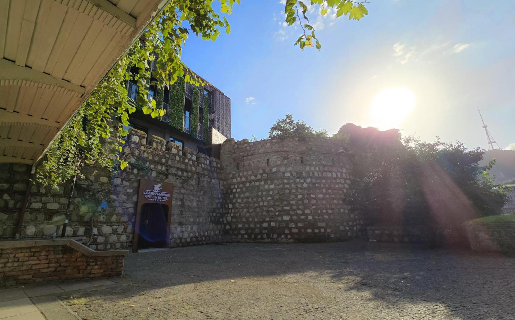 Griffin Hotel Tbilisi Bagian luar foto