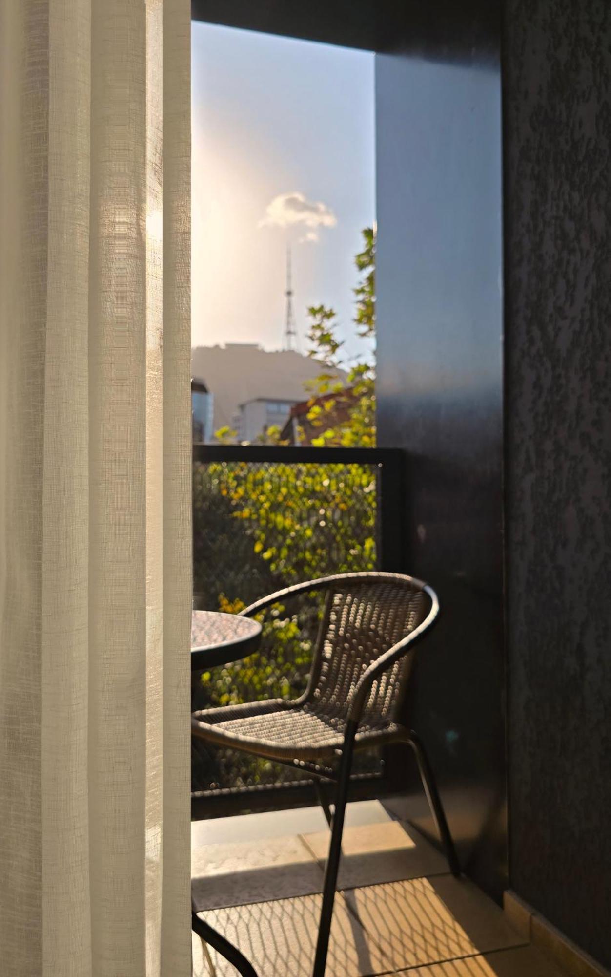 Griffin Hotel Tbilisi Bagian luar foto