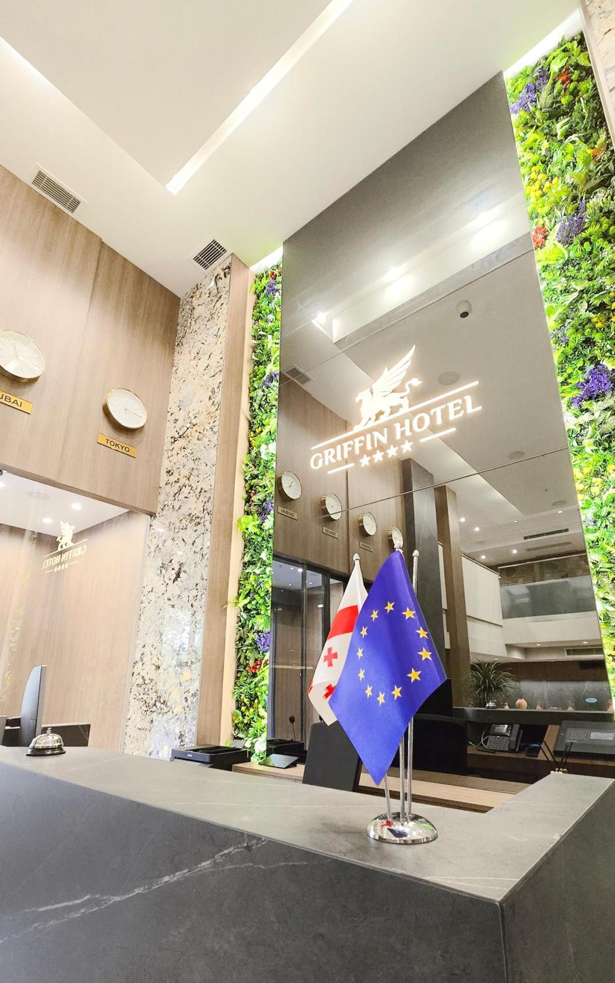 Griffin Hotel Tbilisi Bagian luar foto